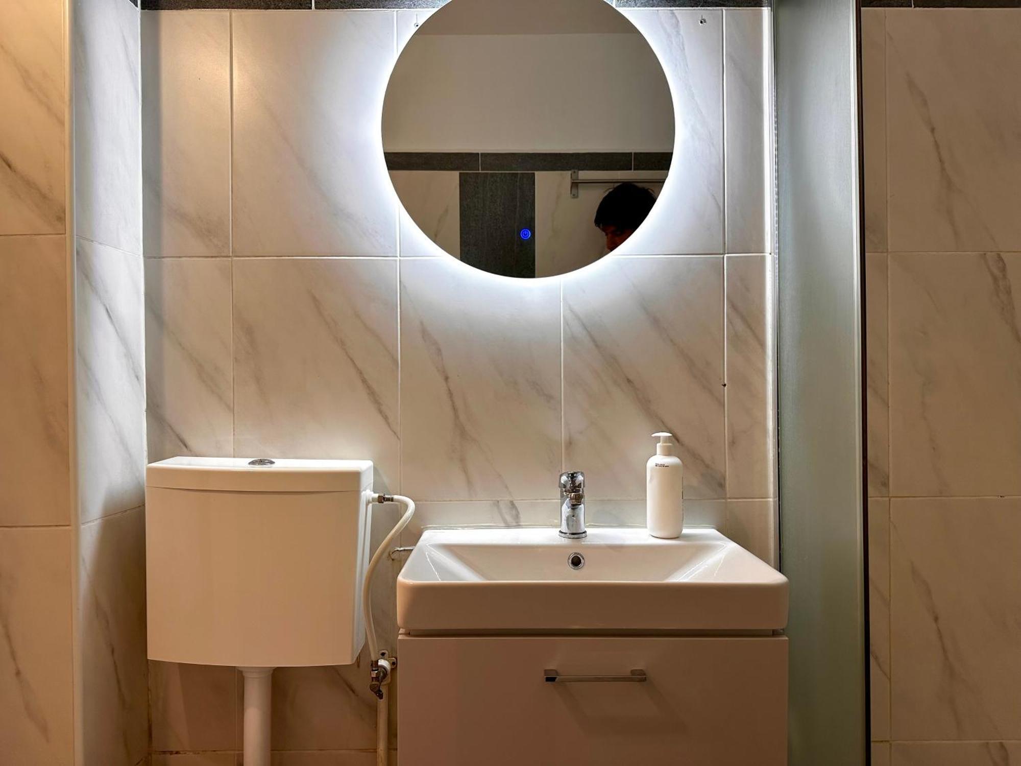 Spacious Zen, Smart Tv, Fully Equipped Kitchen, 70 Mp, Tichete De Vacanta, Late Check-Out Available Bucharest Exterior photo